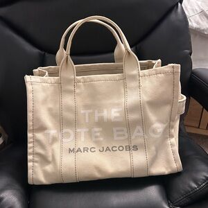 Marc Jacobs The Canvas Medium Tote Bag in Beige